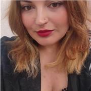 Filóloga inglesa con siete años de experiencia dando clases particulares y en academias, tanto a niños como adultos